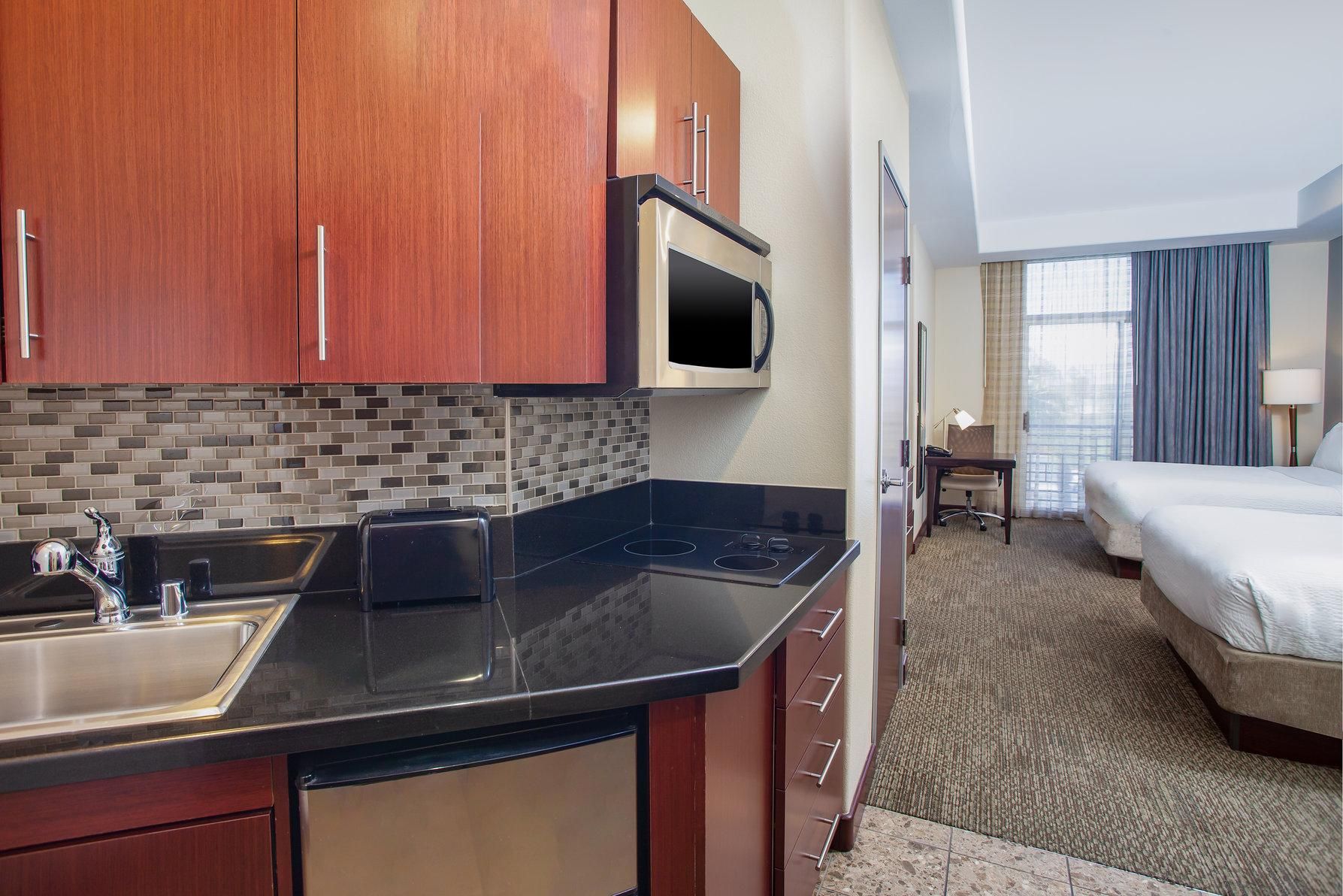 Staybridge Suites: Las Vegas - Stadium District by IHG 2 Queen Studio Suite 3