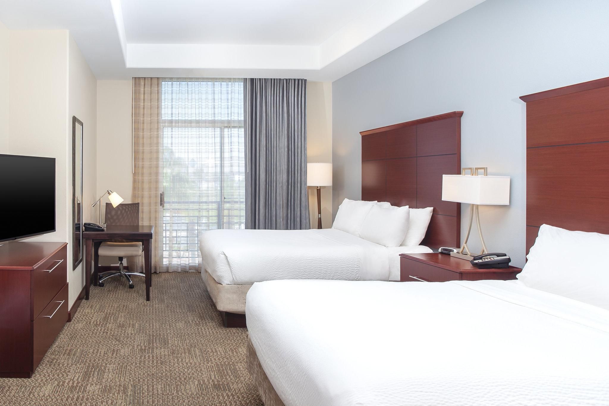 Staybridge Suites: Las Vegas - Stadium District by IHG 2 Queen Studio Suite