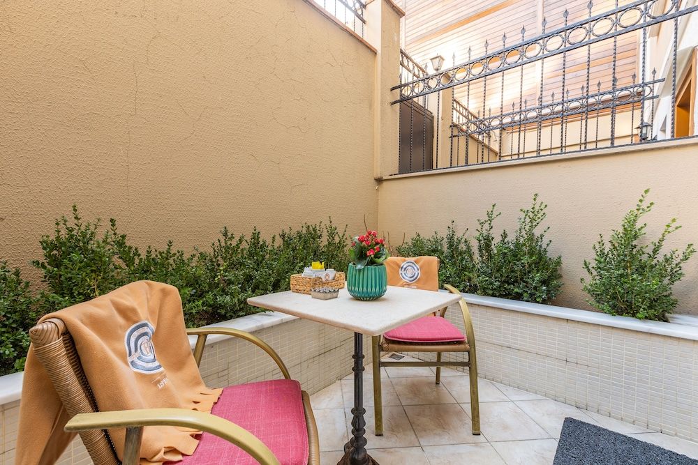 Best Point Hotel Double Room with Private Hammam & Garden-Ground Floor 20m2 6