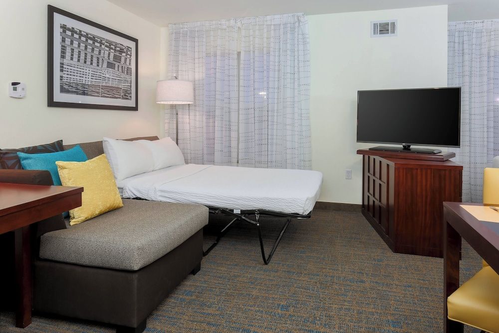 Suite, 1 Bedroom (Hearing Accessible)