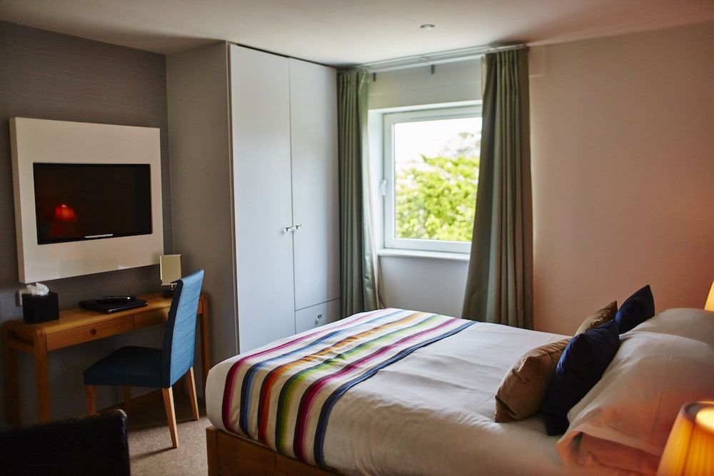 St Moritz Hotel Standard Double Room 2