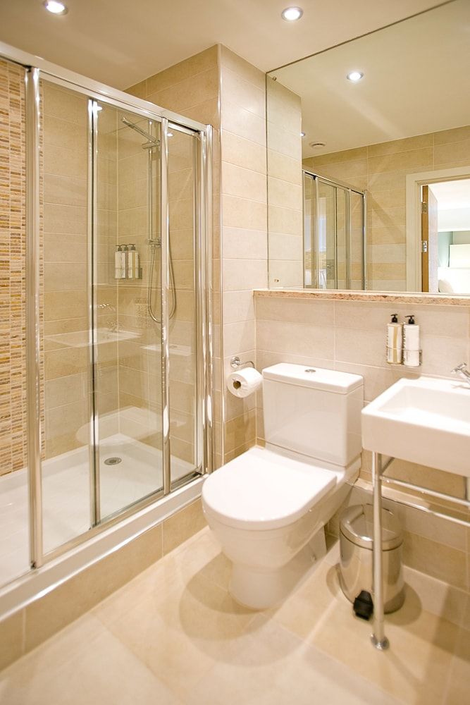 St Moritz Hotel Standard Double Room 6