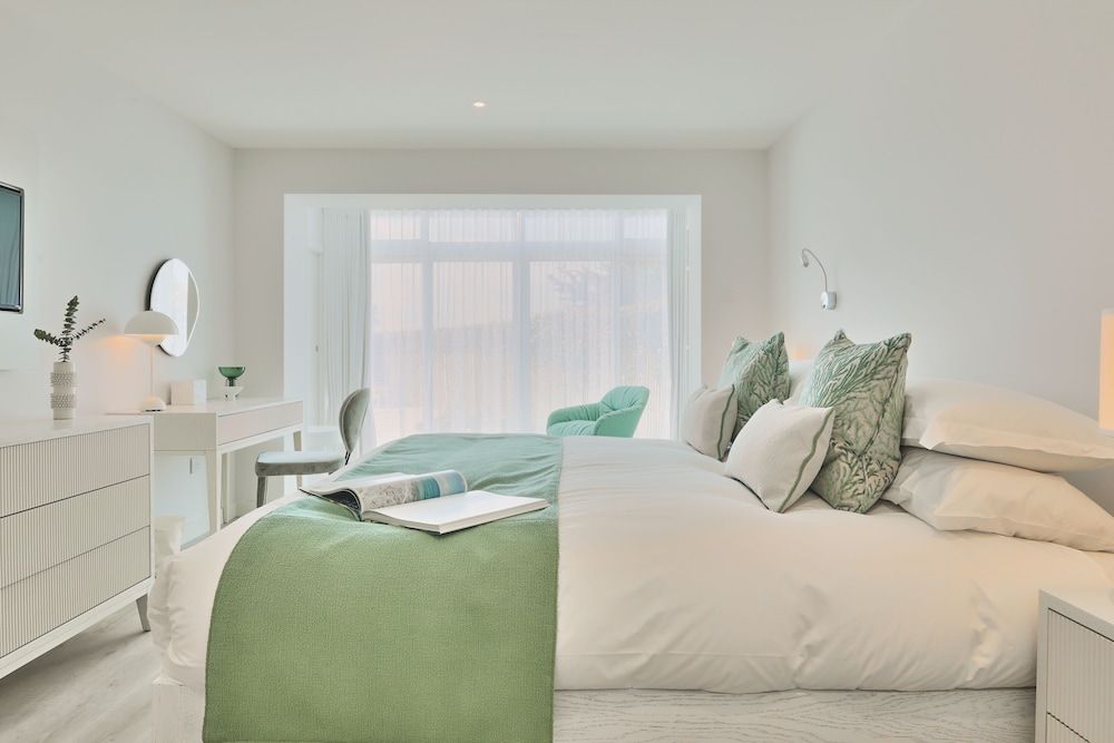 St Moritz Hotel Superior Suite 3