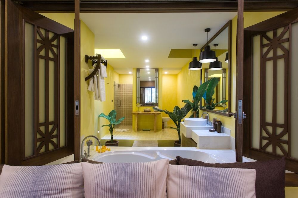 New Star Beach Resort Deluxe Room, Balcony 17