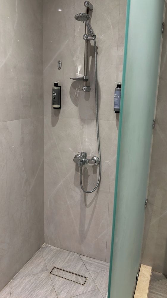 Villaggio Hotel Abu Dhabi Junior Suite, 1 King Bed, Non Smoking 4