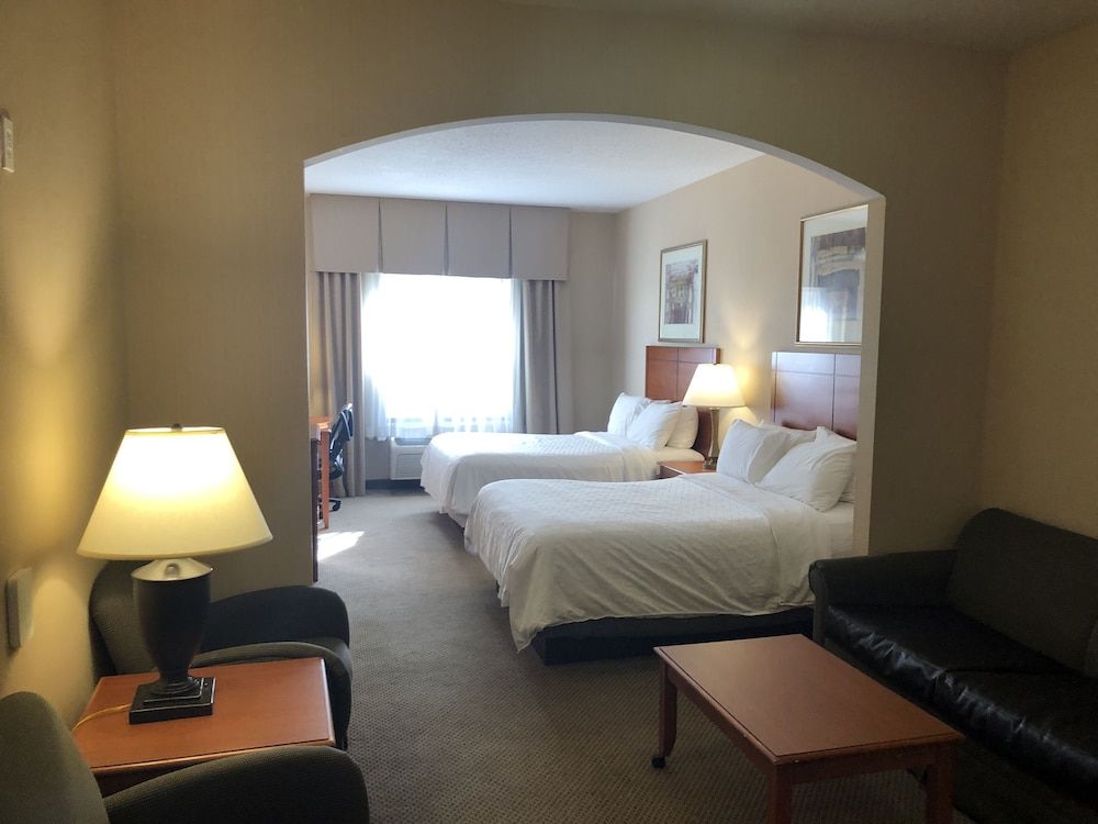 Suite, 2 Queen Beds