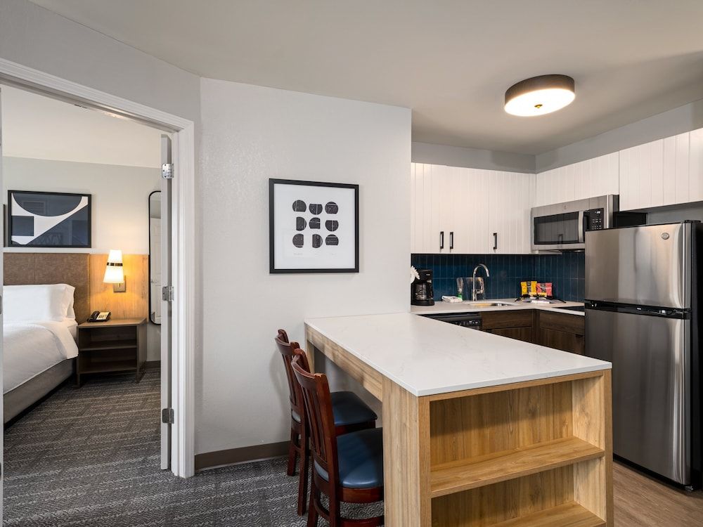 Suite, 1 Bedroom, Accessible Bathtub, Kitchen (Mobility)