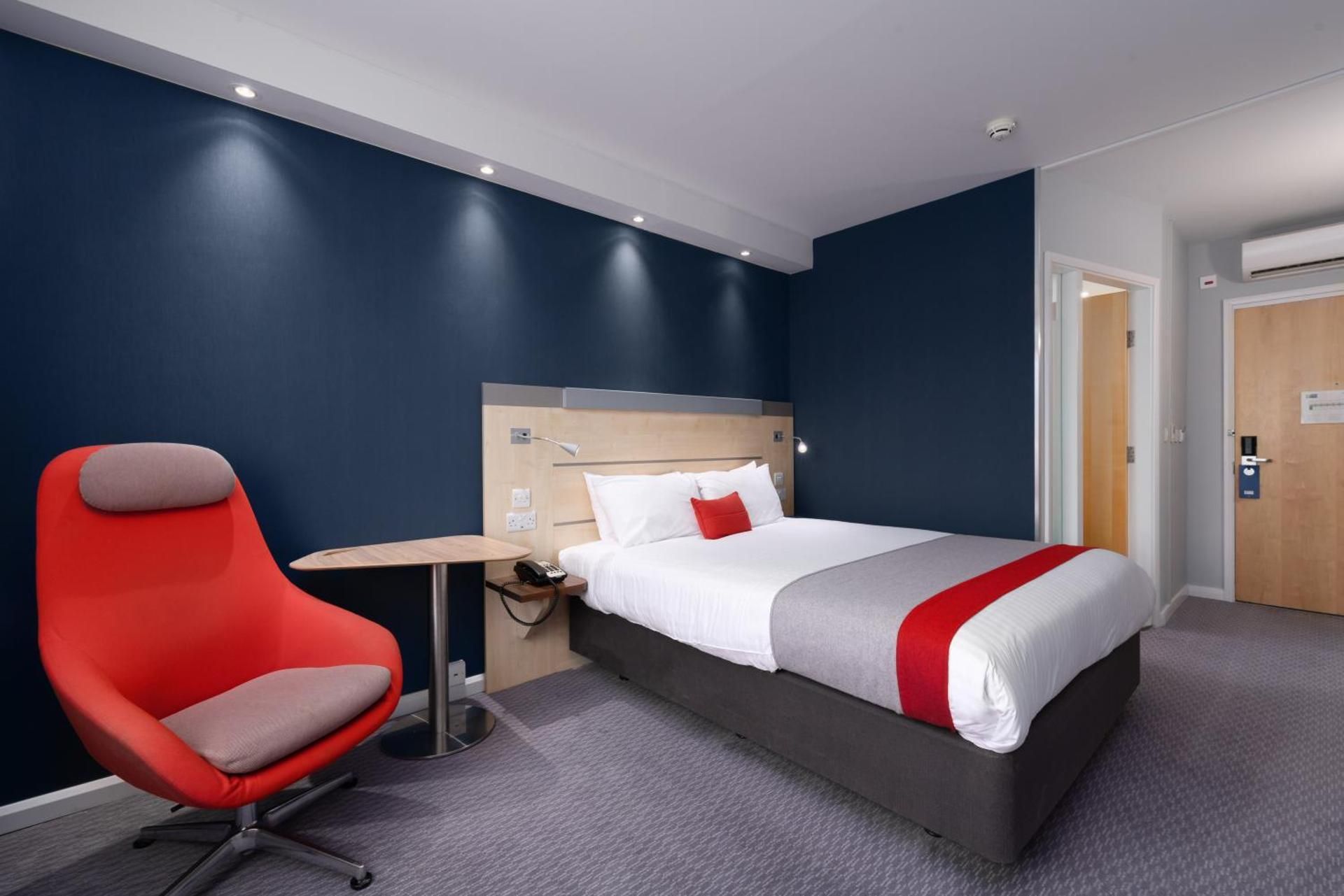 Standard Room with Free Hot Breakfast