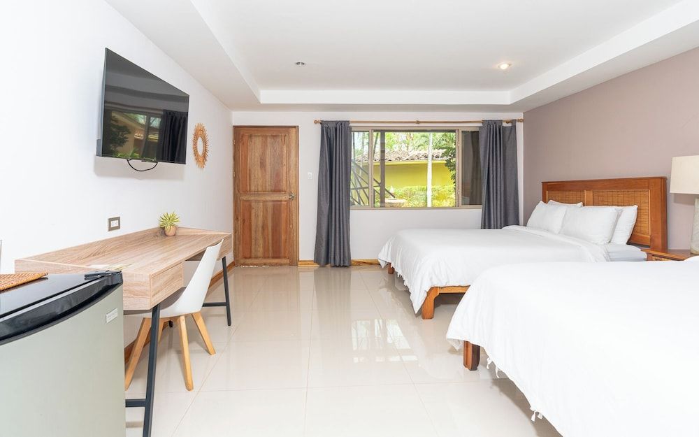 Hotel Arco Iris Deluxe Room 6