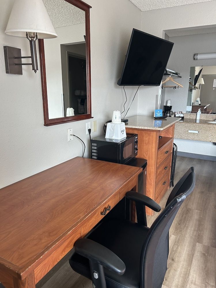 Room, 1 Queen Bed, Accessible