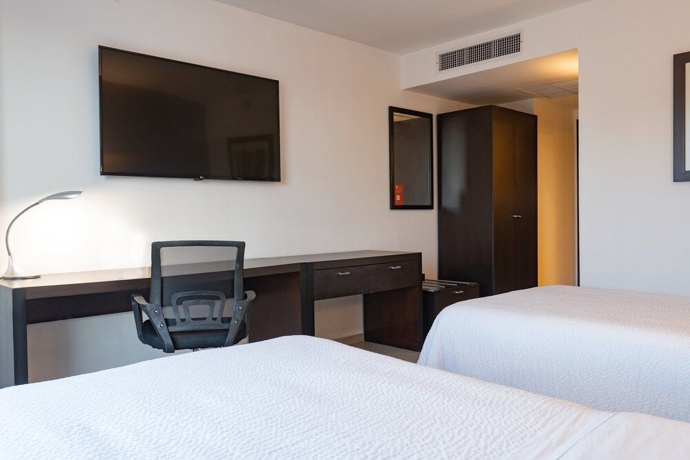 Fiesta Inn Tepic Superior Double Room, 2 Double Beds 2