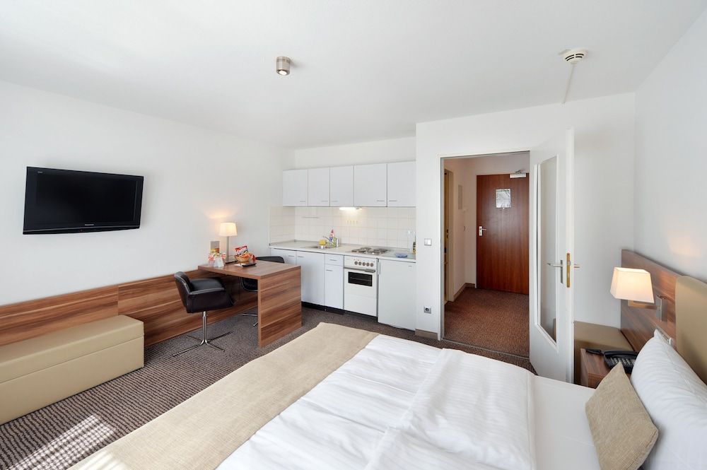 Downtown Vi Vadi Hotel Double or Twin Room, 1 Double or 2 Twin Beds 3