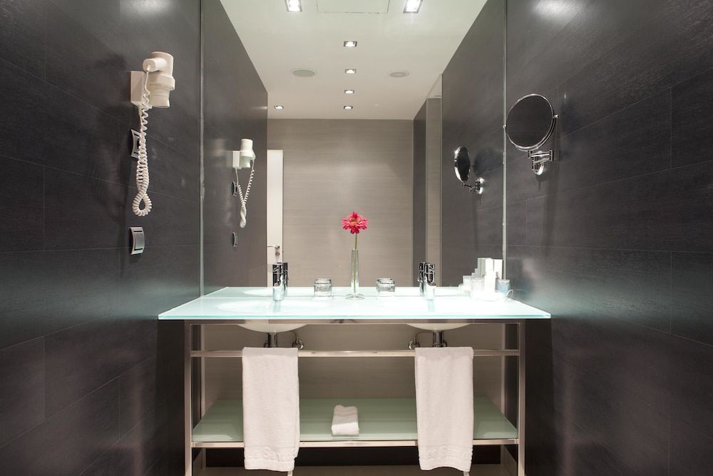 Hotel Diagonal Plaza Standard Double Room 5