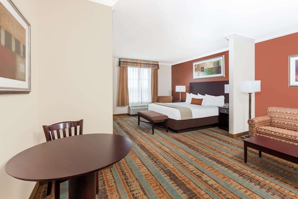 Suite, Multiple Beds, Non Smoking