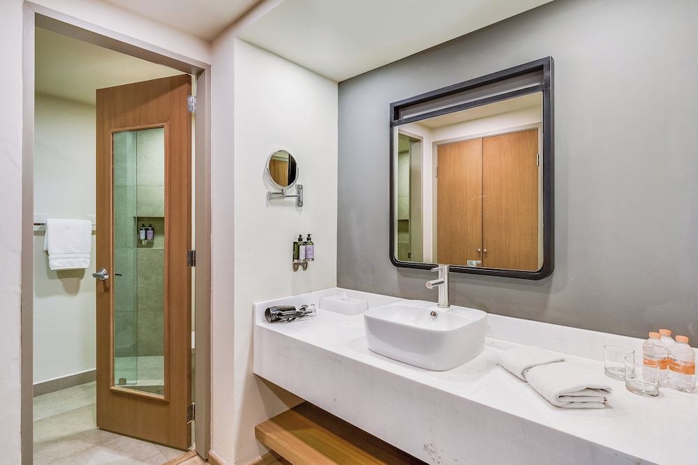 Fiesta Inn Cuernavaca Executive Room, 1 King Bed 3