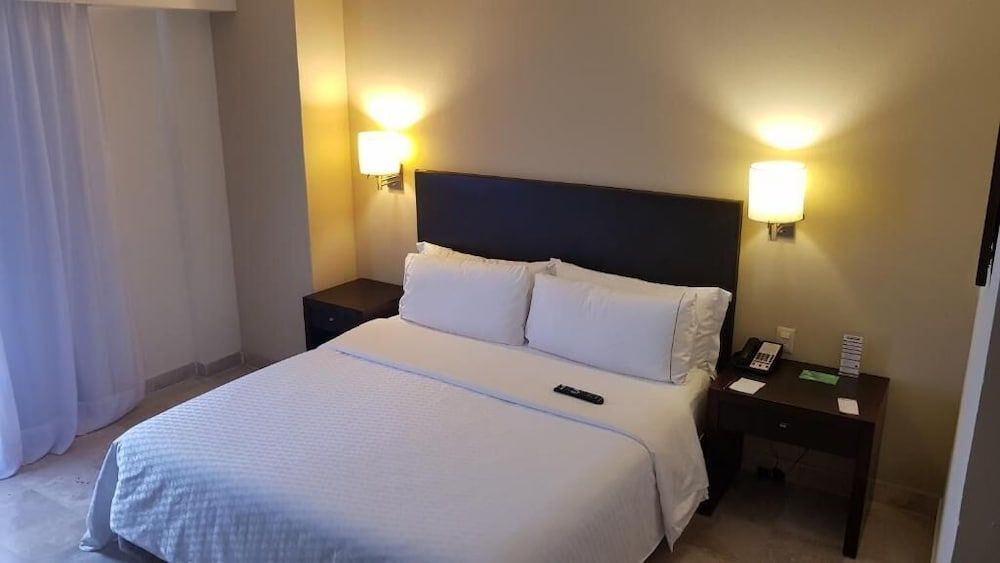 Fiesta Inn Coatzacoalcos Superior Room King
