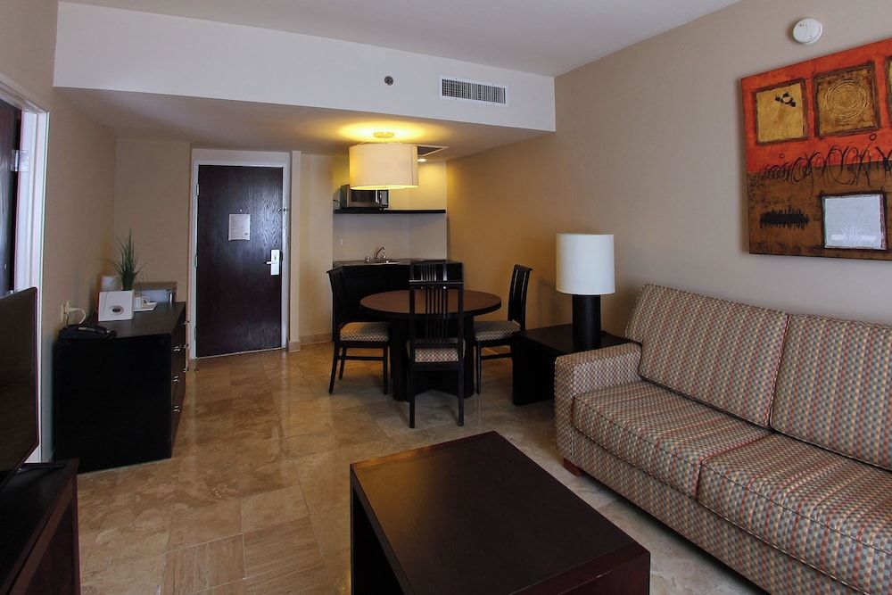Fiesta Inn Coatzacoalcos Superior Room, 2 Double Beds 2