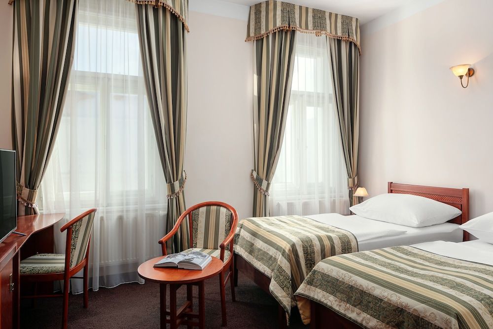 Amigo City Centre Hotel Standard Double or Twin Room 5