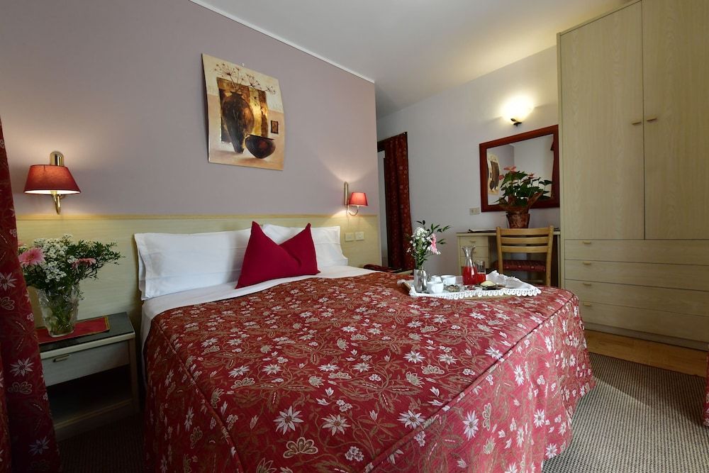 Hotel Beau Sejour Standard Double or Twin Room 4