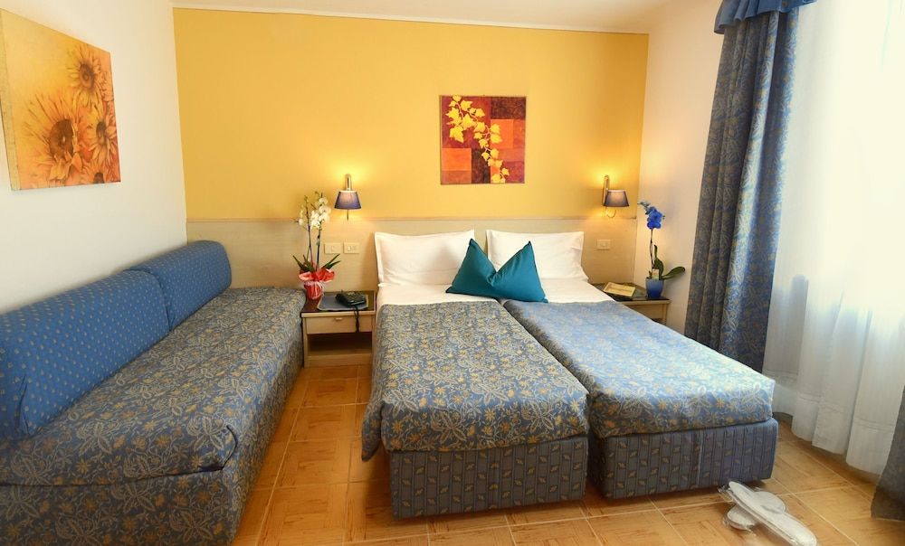 Hotel Beau Sejour Standard Double or Twin Room 6