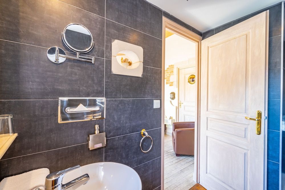 Elegance Room, Spa Access (01 hour Free)