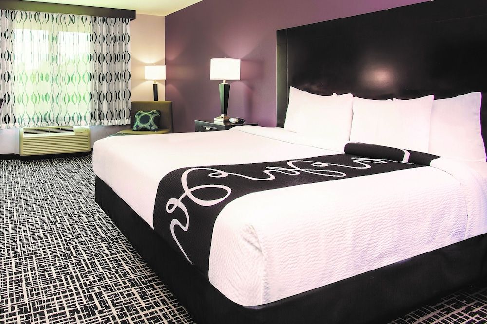 Room, 1 King Bed, Non Smoking