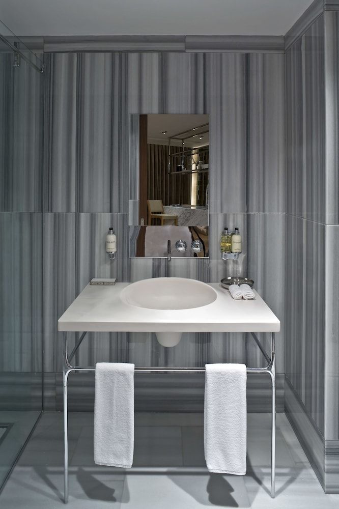 Witt Istanbul Hotel Deluxe Double Room 4