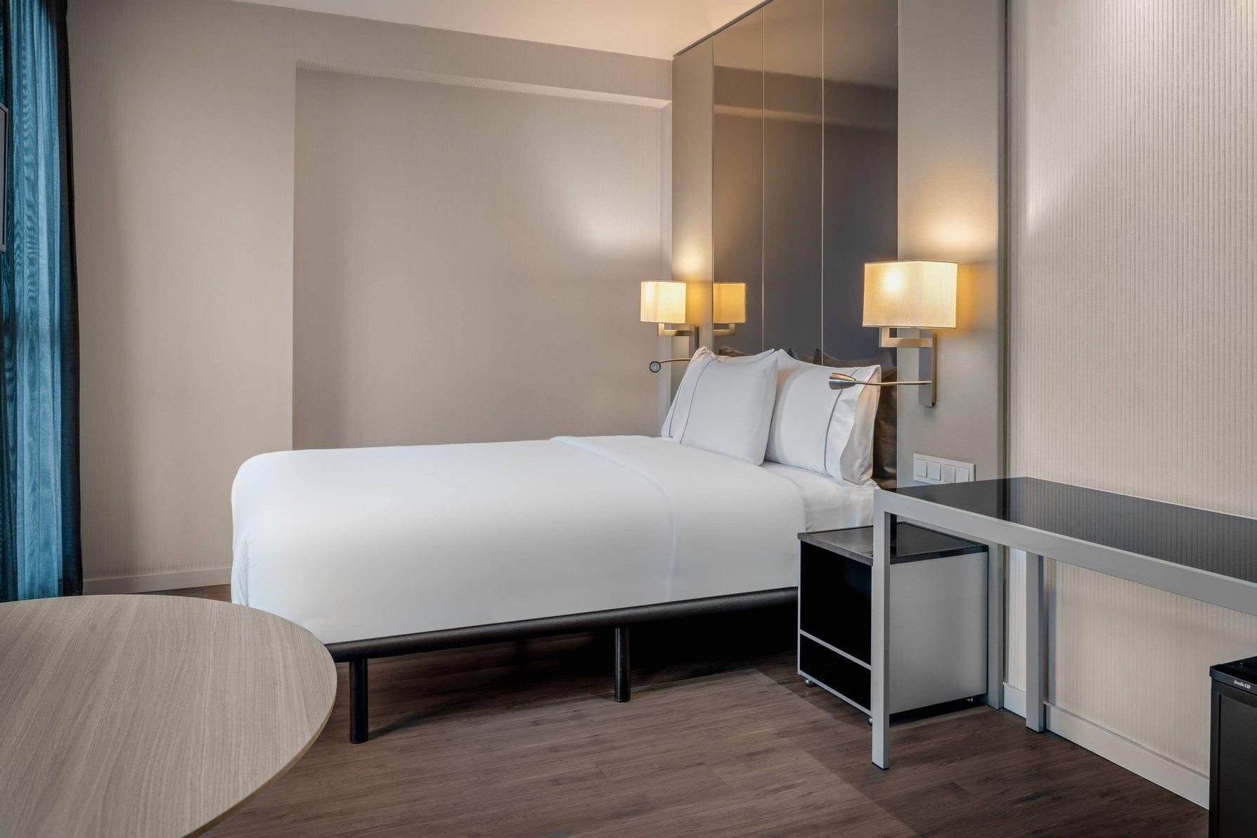 undefined AC Hotel Sants by Marriott 5