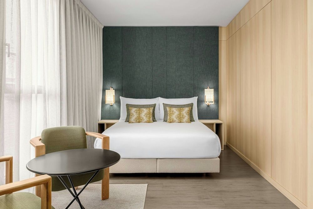 AC Hotel Sants by Marriott Standard Room, 1 Queen Bed 2