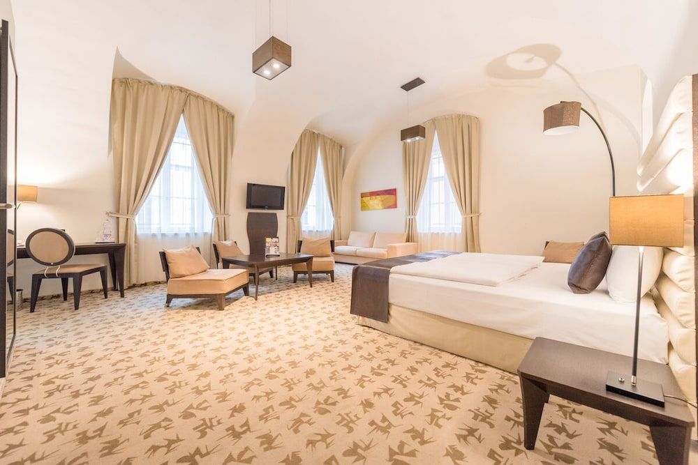 undefined Buda Castle Hotel 5