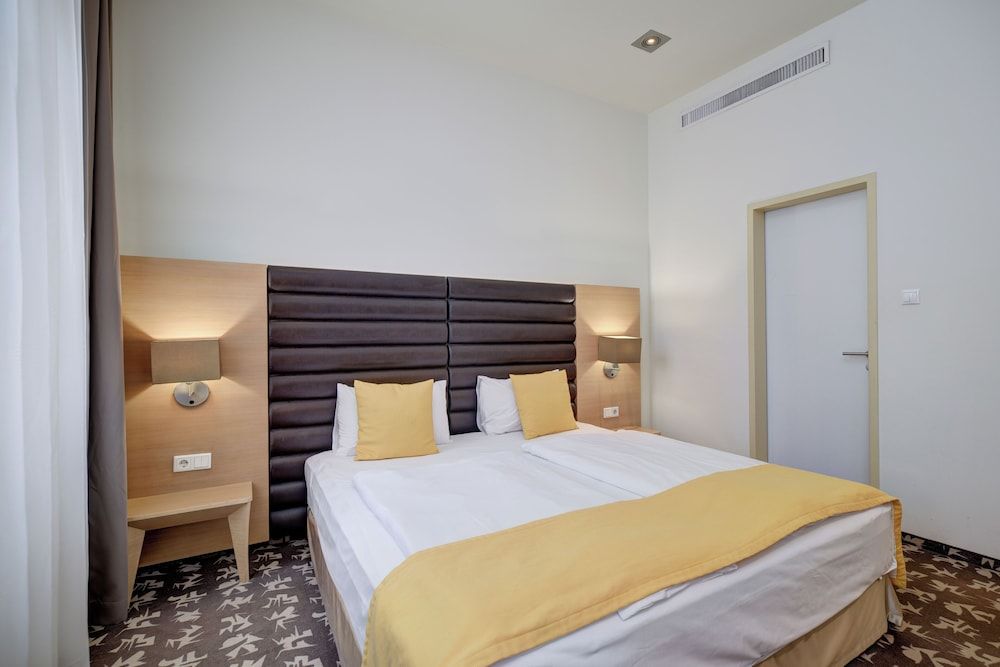 Buda Castle Hotel Economy Double Room 2