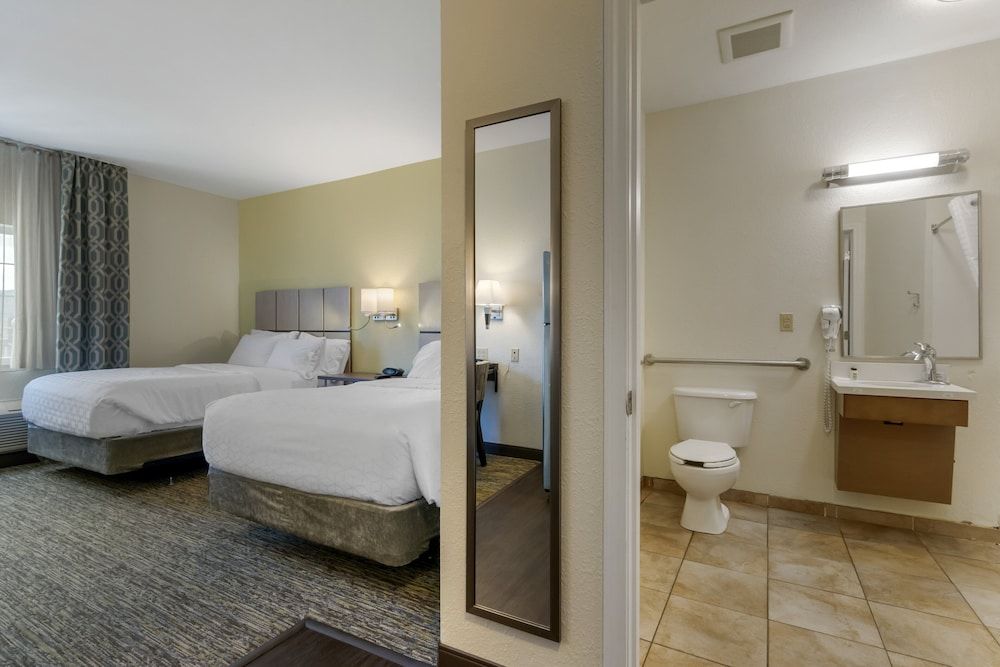 Studio Suite, 2 Double Beds, Accessible (Accessible Tub)