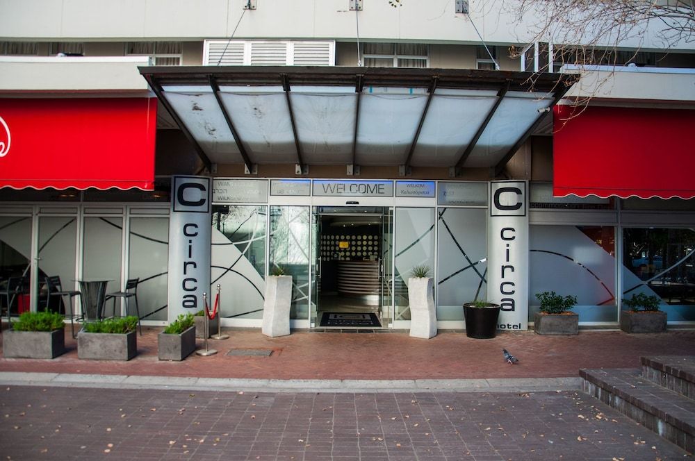 undefined Circa On The Square Hotel 3
