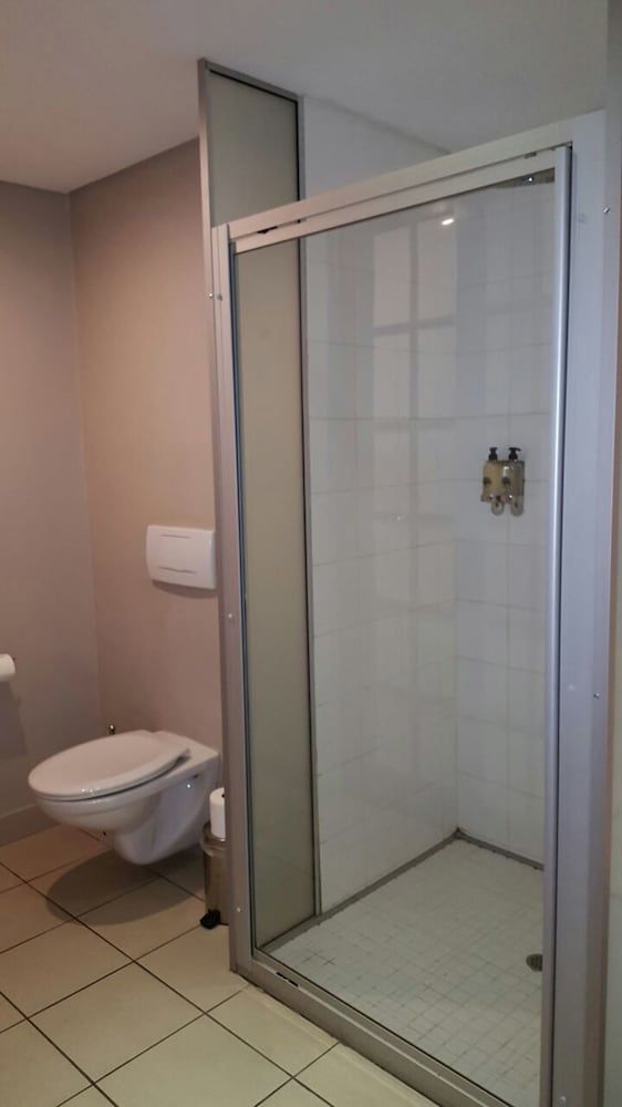 Circa On The Square Hotel Standard Apartment (Double Bed) 3