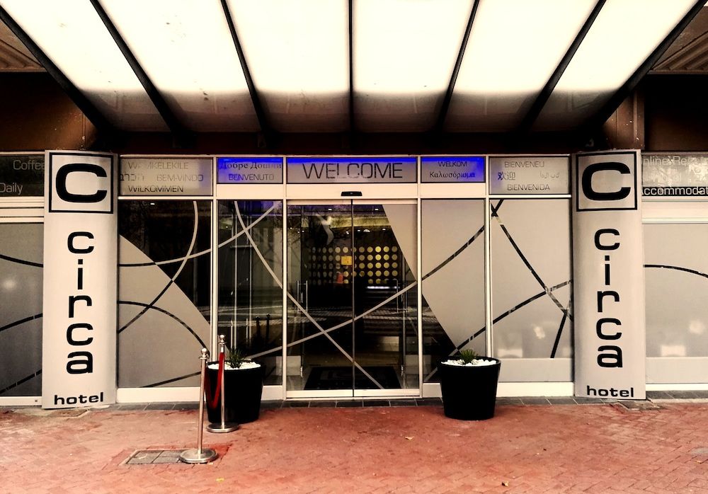 undefined Circa On The Square Hotel 5