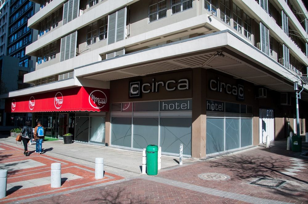 undefined Circa On The Square Hotel 9
