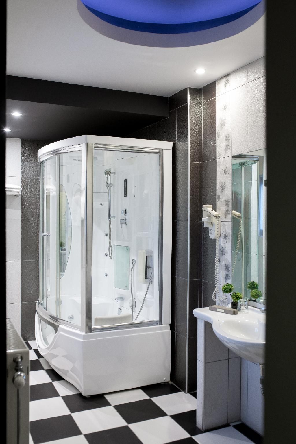 undefined Hotel Areos 9