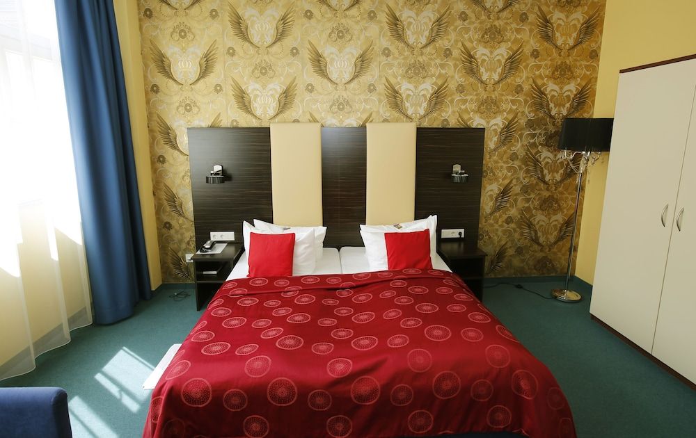 Hotel Royal International Standard Double or Twin Room