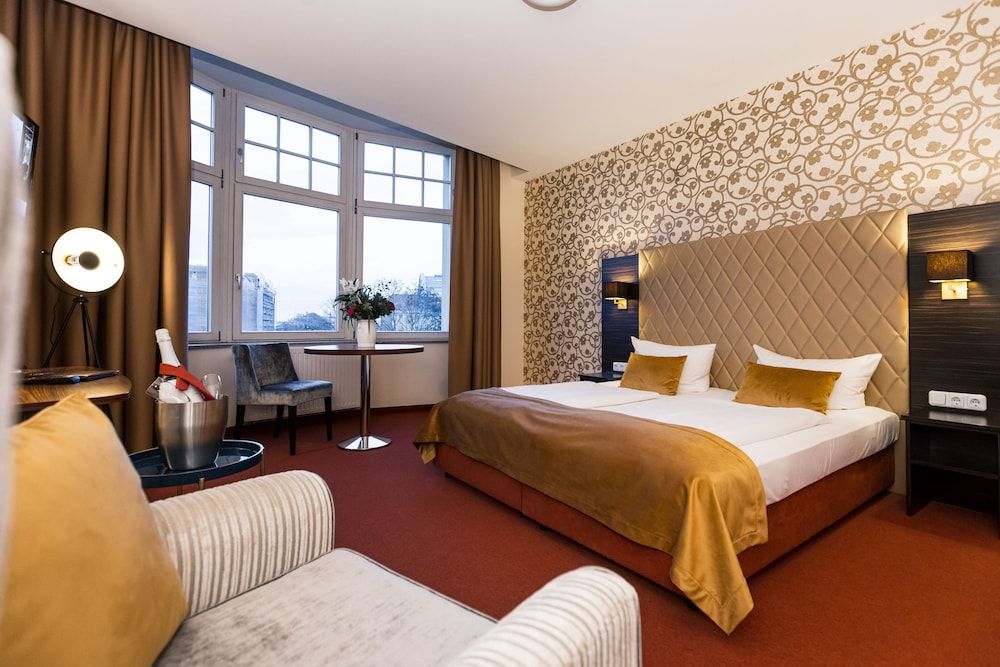 Hotel Royal International Standard Double or Twin Room 6