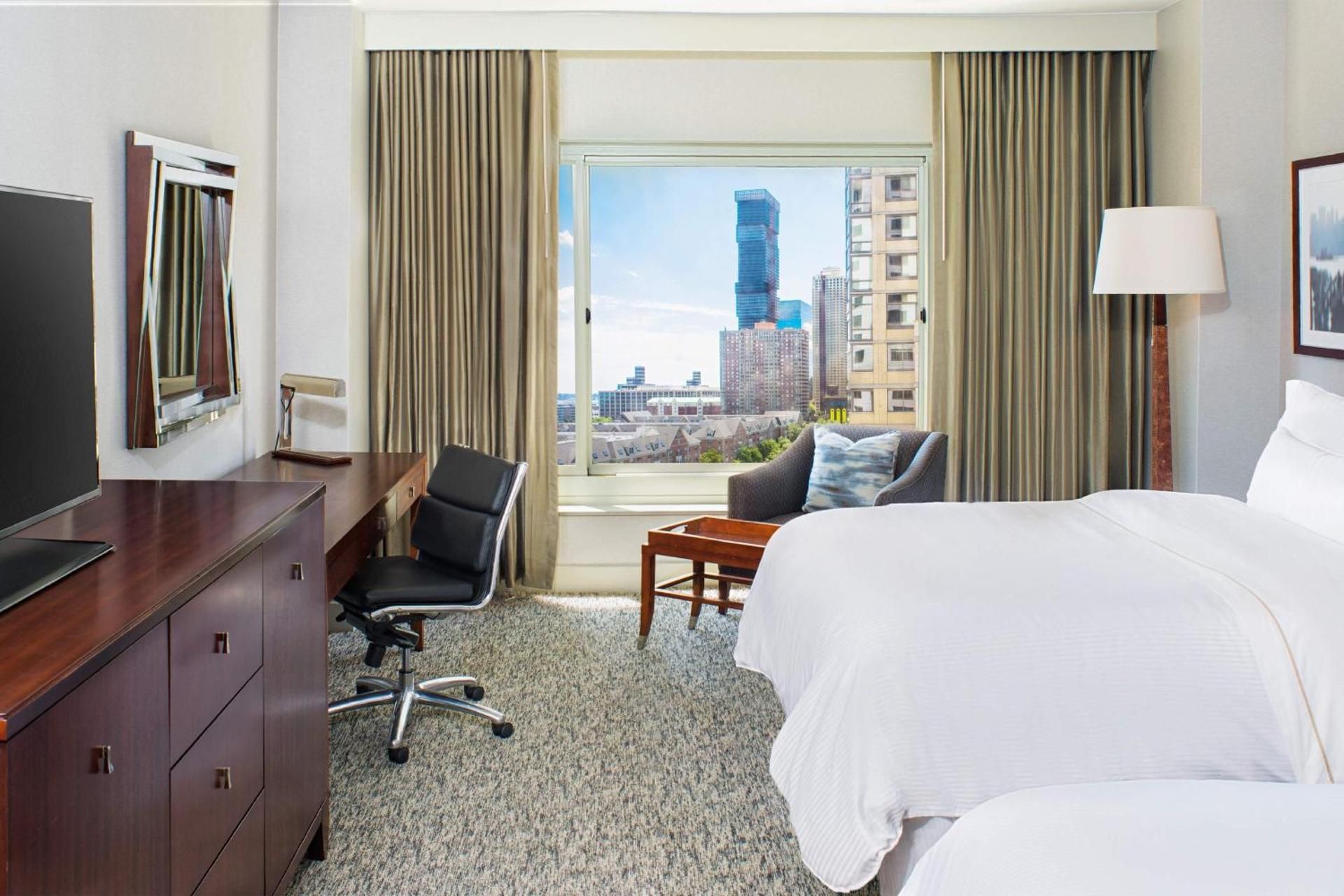 Deluxe Double Room - Hearing Accessible