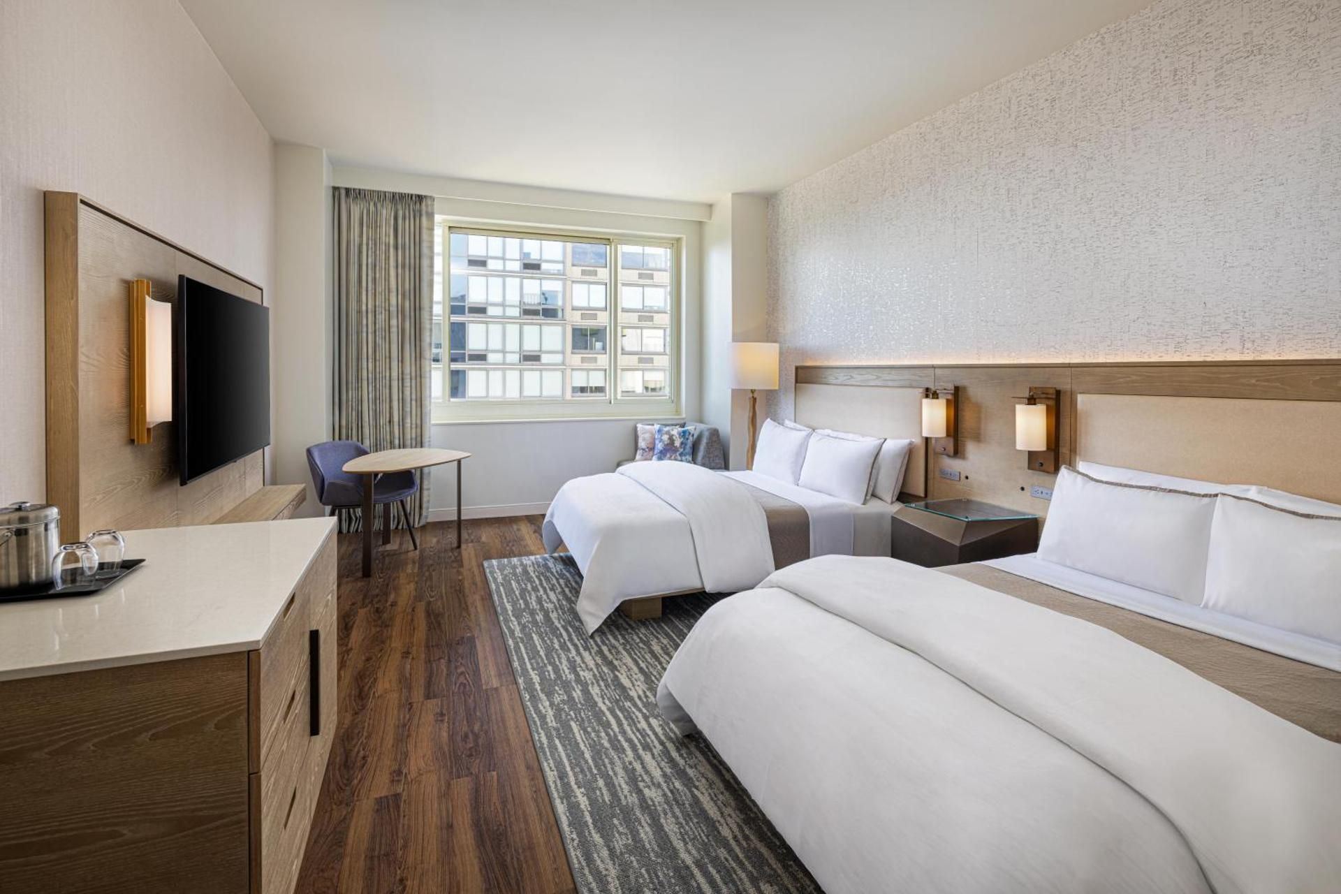 Traditional Double Room with Roll-In Shower - Mobility/Hearing Accessible