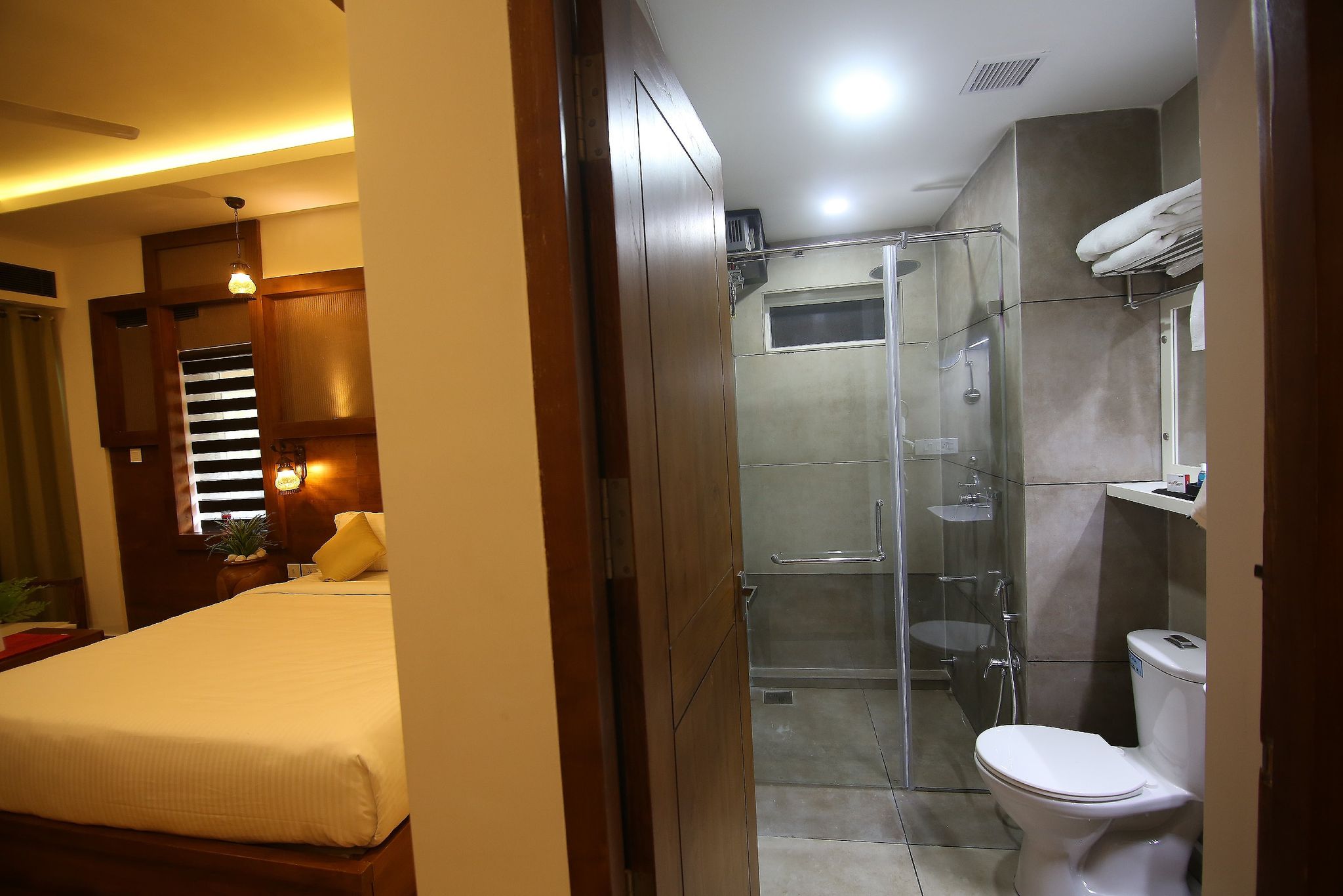 Deluxe Room Non AC with Balcony