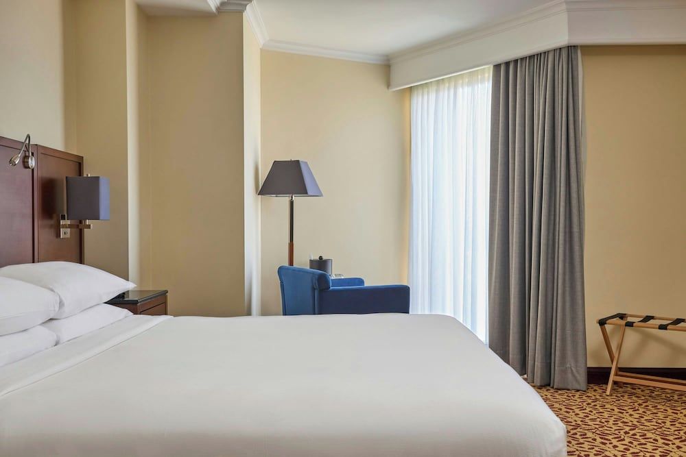 Suite, 1 Bedroom, Partial Ocean View