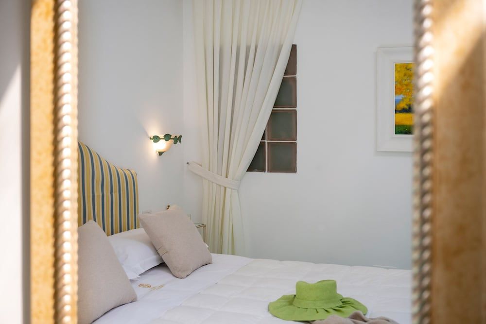 Hotel Royal Prisco Economy Double Room, No Windows (Skylight) 4