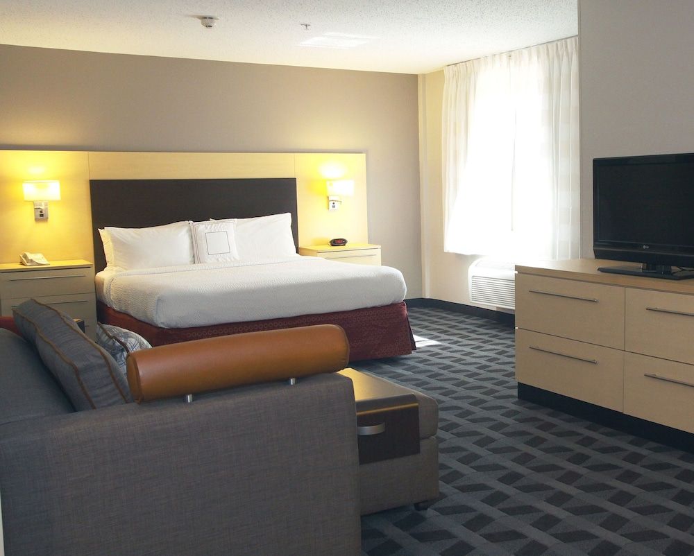 Studio, 1 King Bed with Sofa bed, Non Smoking