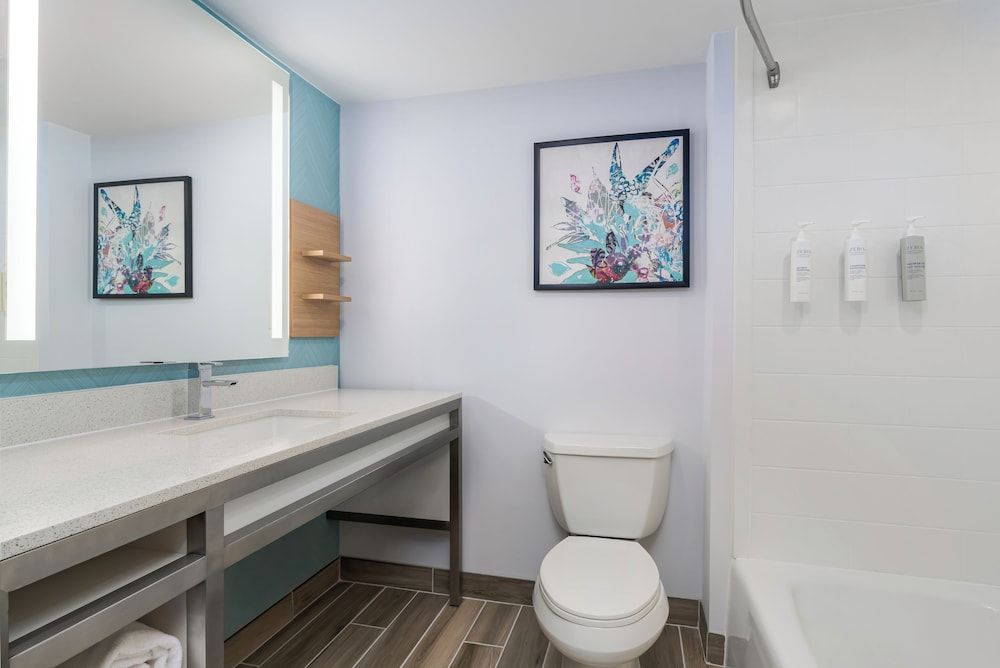 undefined Hilton Garden Inn Dover 9