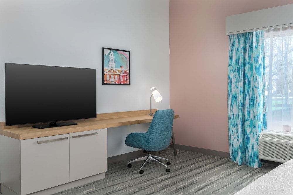 undefined Hilton Garden Inn Dover 8