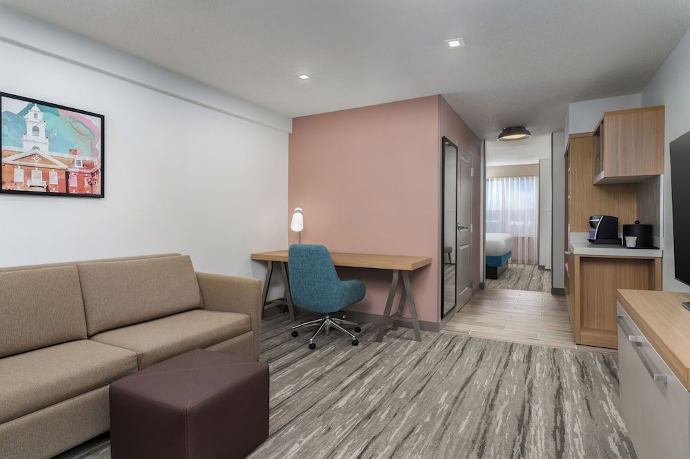 undefined Hilton Garden Inn Dover 4