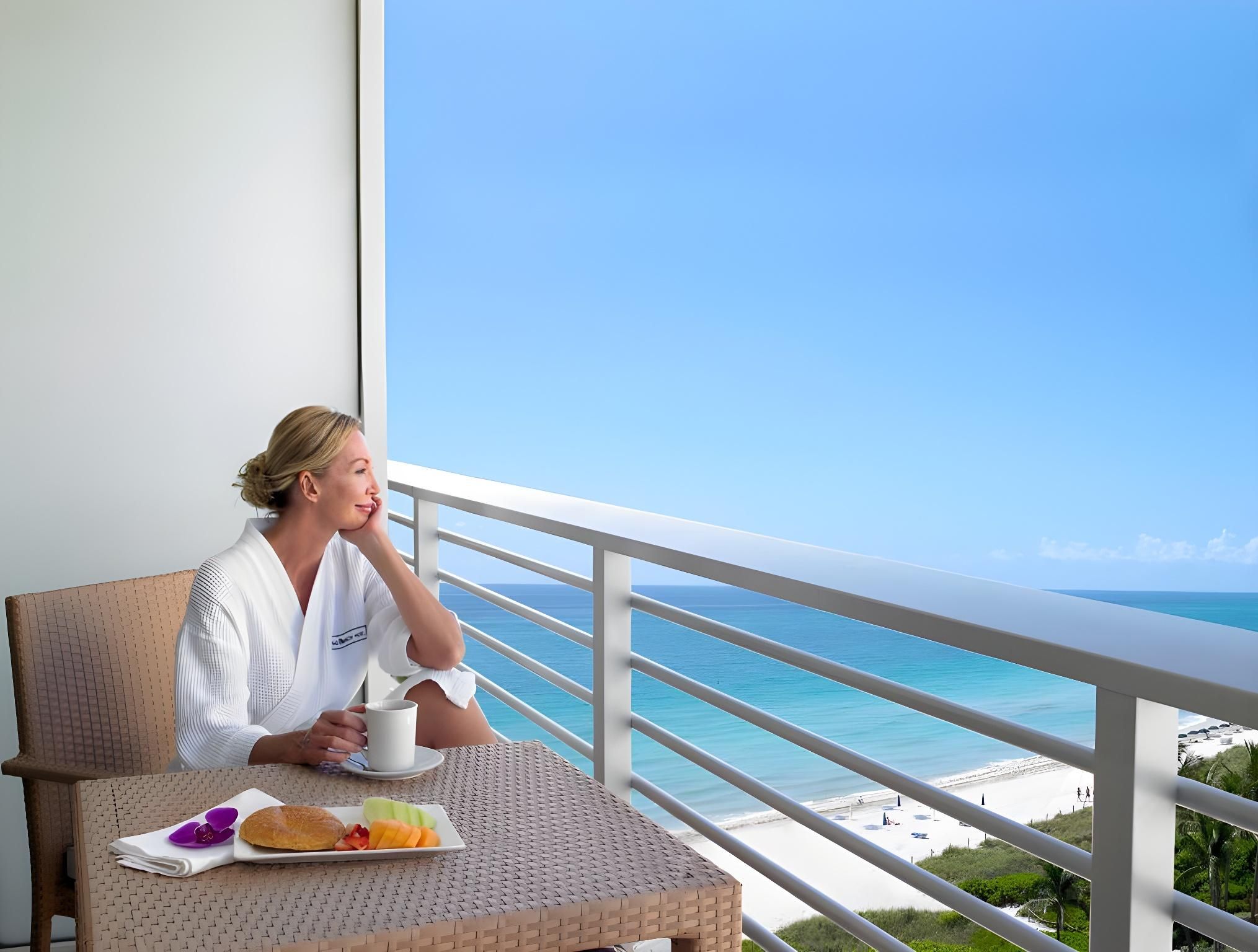 2 Double Oceanfront Room Non-Smoking