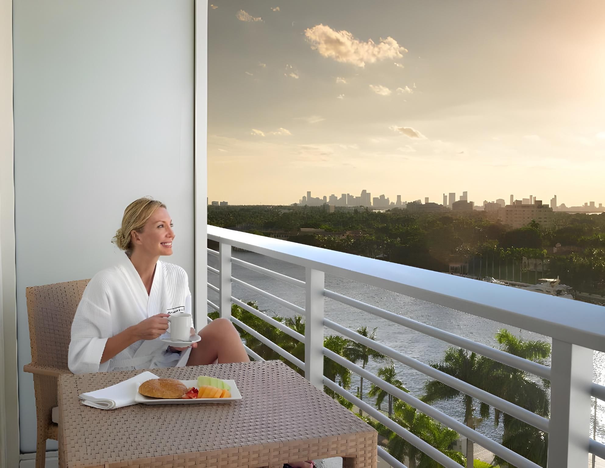 Two-Bedroom Suite with Bay Front View